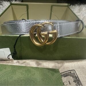 NWT Gucci Metallic Silver Belt with Gold Emblem